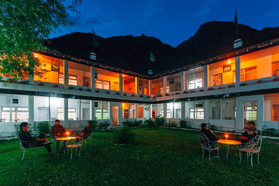 Sakya Abode Hotel กาซา ภายนอก รูปภาพ