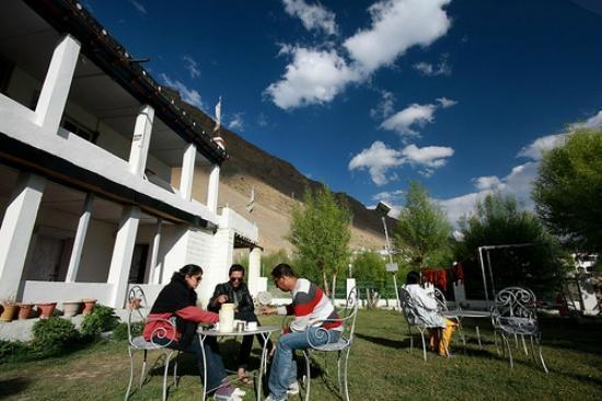 Sakya Abode Hotel กาซา ภายนอก รูปภาพ